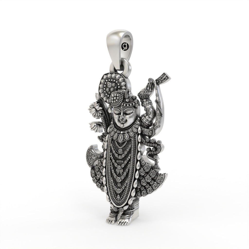 Oxidized Shrinathji pendant side craftsmanship