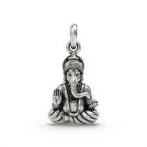 925 silver Ganpati Bapa pendant front view,