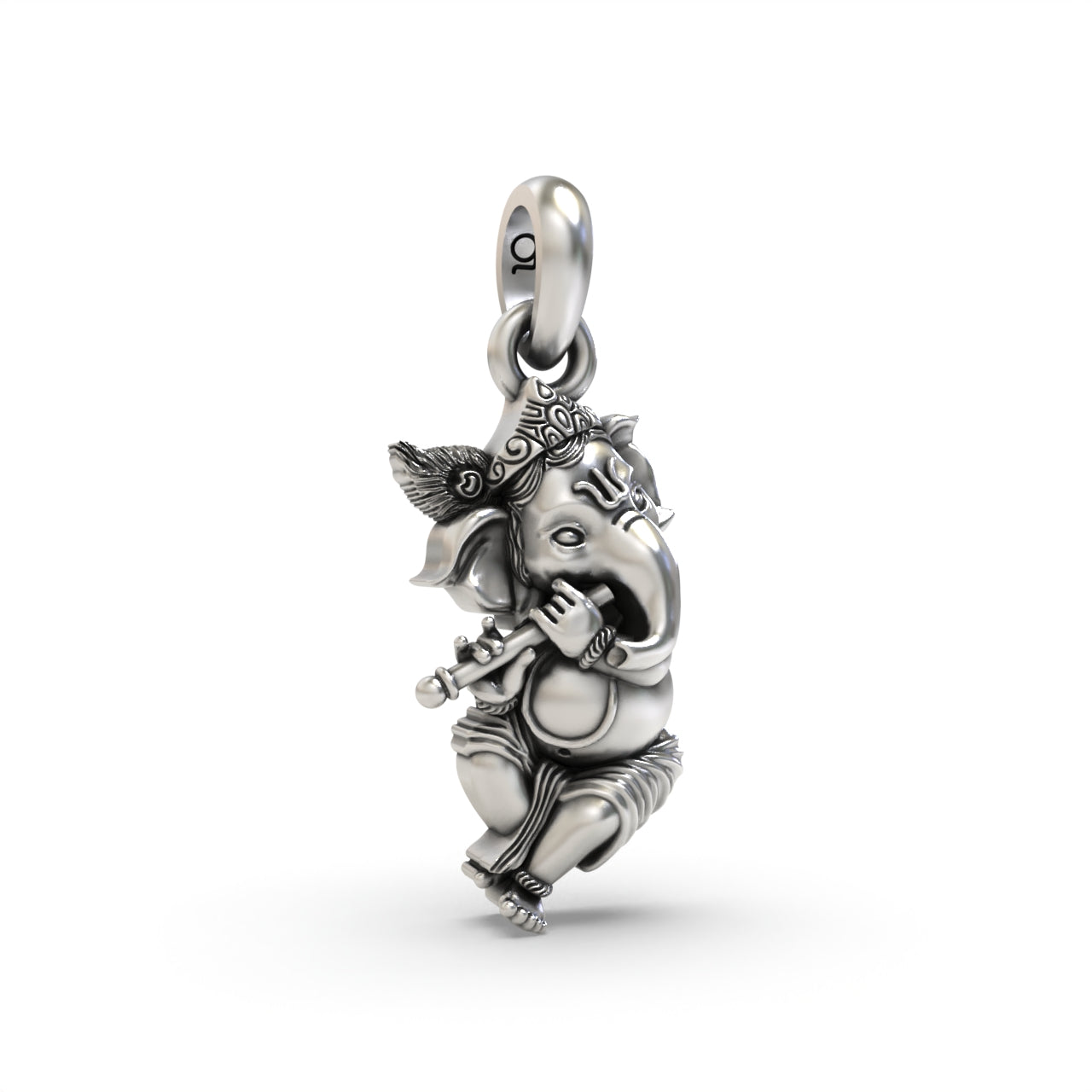 925 silver Ganesh pendant for devotional wear,