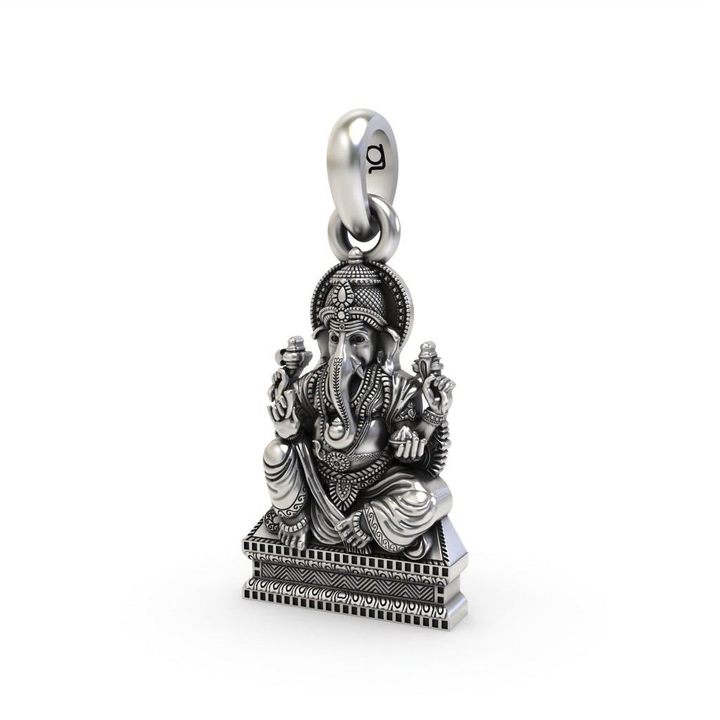 Close detail of 925 silver Chaturbhuj Ganpati,