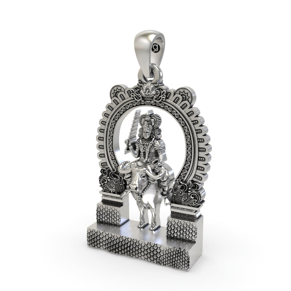 Back view of the lightweight, hollow design 925 silver Chathan Swamy pendant, made for comfortable daily spiritual wear.