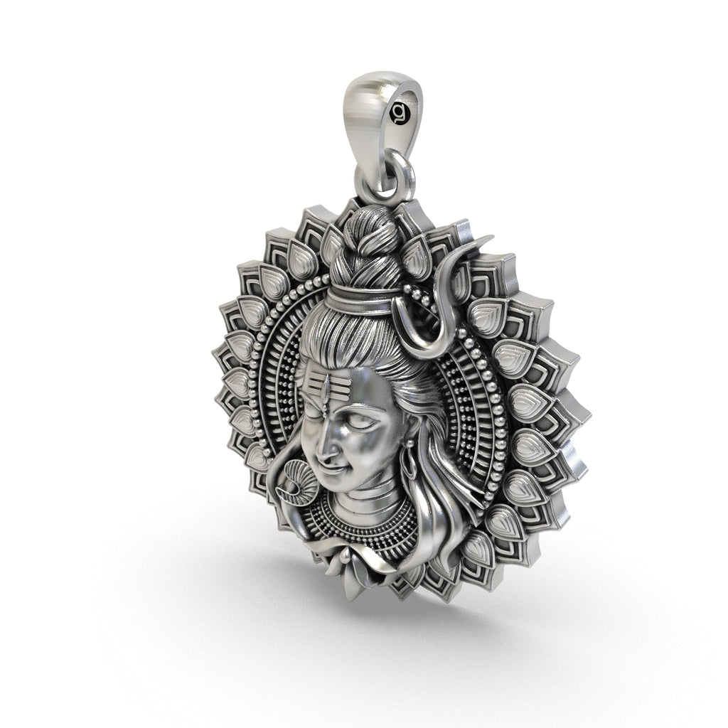 The hollow back design of the lightweight 925 silver Shiva face pendant, designed for comfortable daily wear.