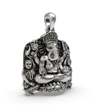 Close-up detail of the Siddhivinayak Ganapati pendant's craftsmanship in pure 925 sterling silver.