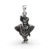 Front view of the 925 Sterling Silver Banke Bihari Ji Pendant by Alankar
