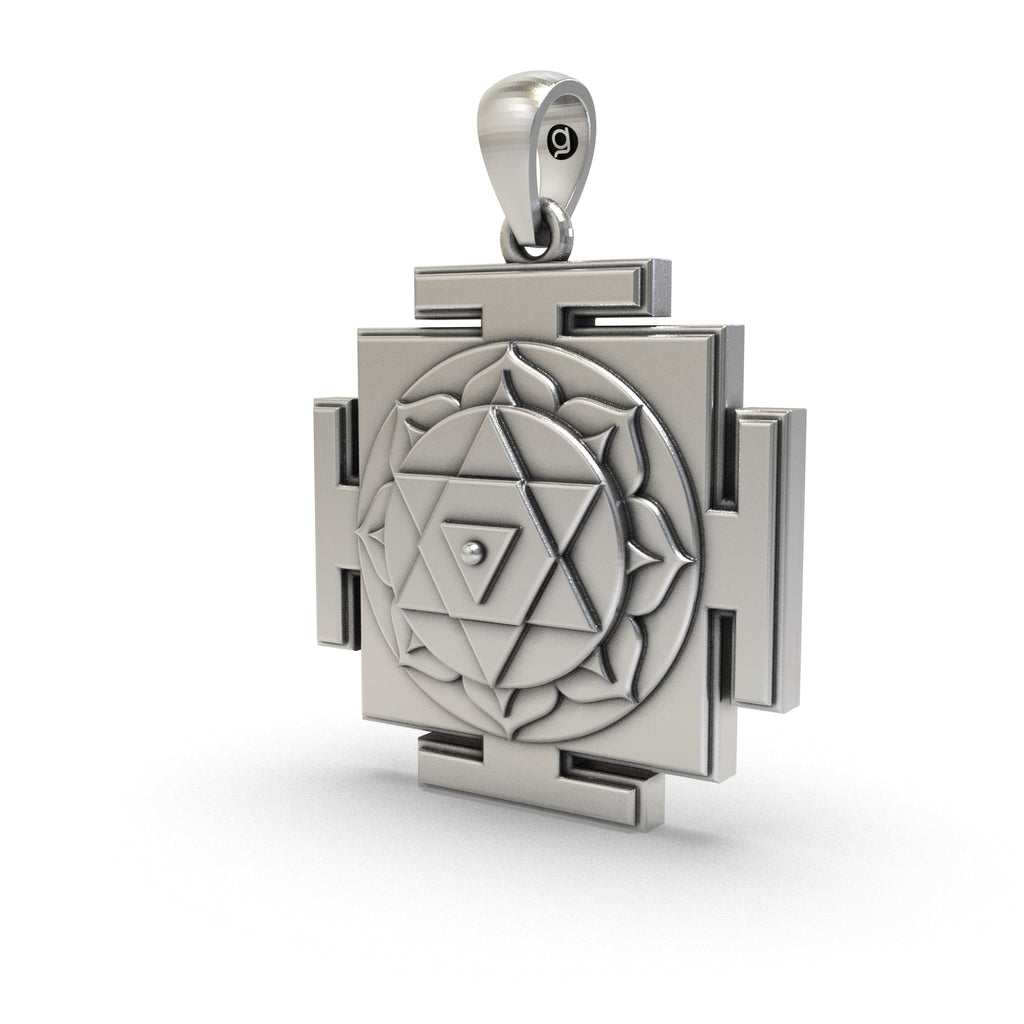 Close-up detail of the 925 silver Dhumavati Yantra pendant highlighting its powerful spiritual design.