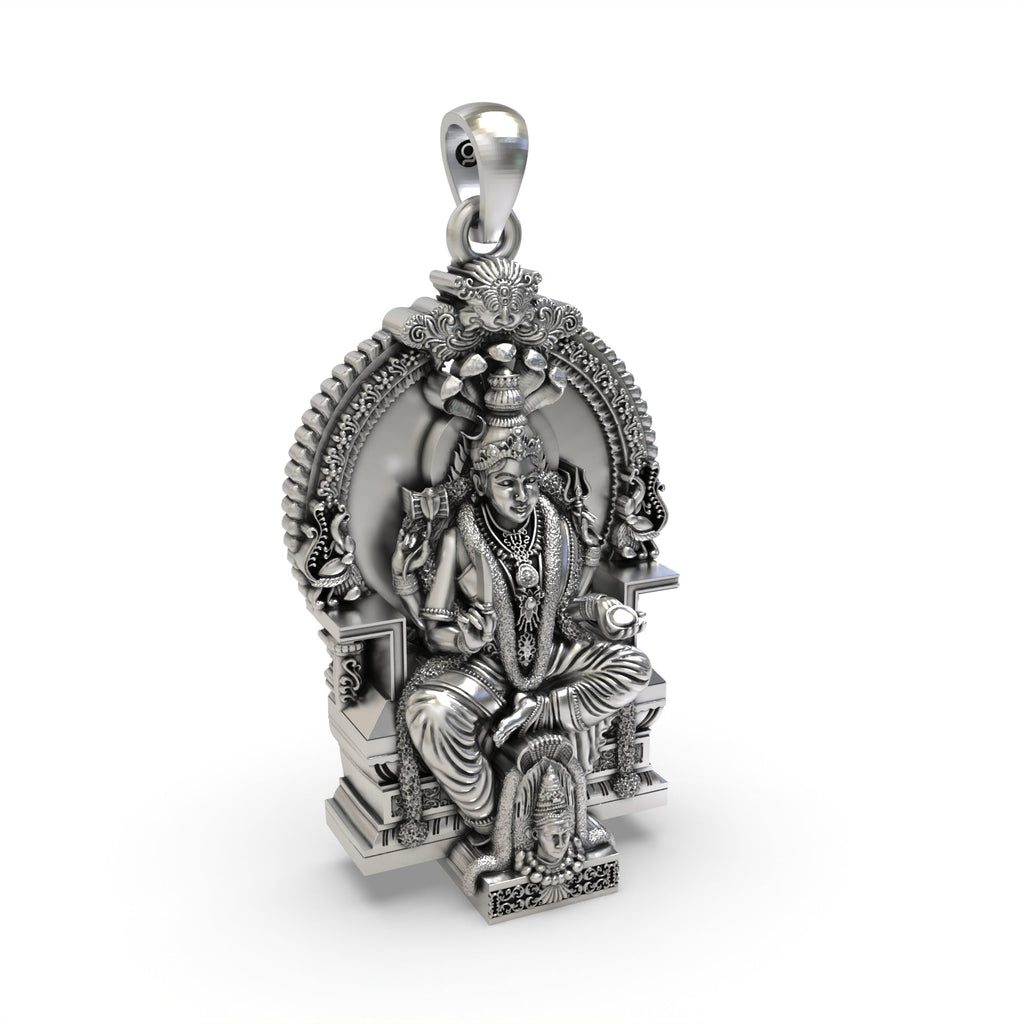Hollow back design of the 925 silver Mariamman locket, crafted for lightweight comfort and daily spiritual wear.