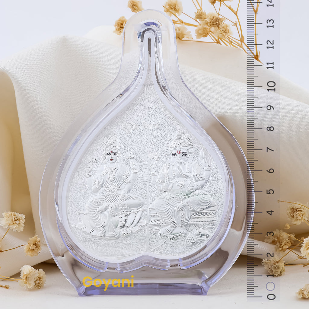A detailed close-up of the 999 silver Ganesha Lakshmi pan stand, showcasing its high-polish, tarnish-resistant finish.