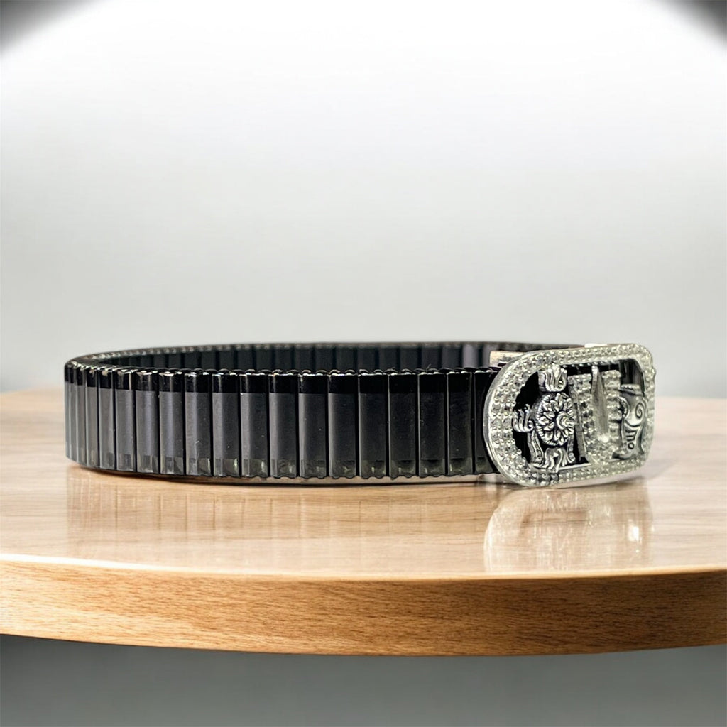 Close-up detail of the 925 Silver Shankha and Chakra motifs on the Tirupati Balaji bracelet centerpiece.