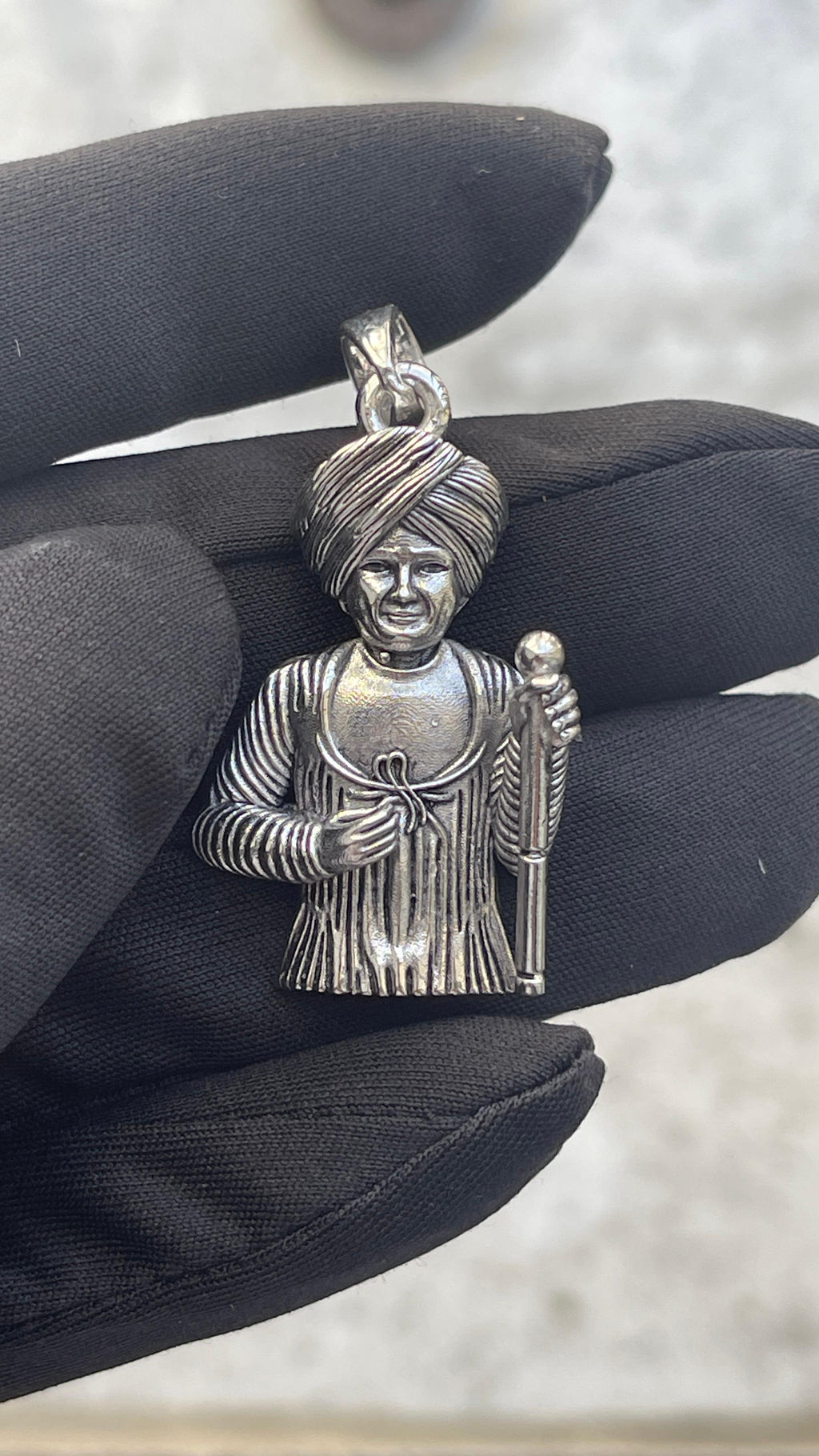 925 silver devotional pendant for devotees