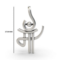 Maa silver pendant close-up,